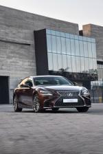 Lexus LS500 2018 года (ZA)